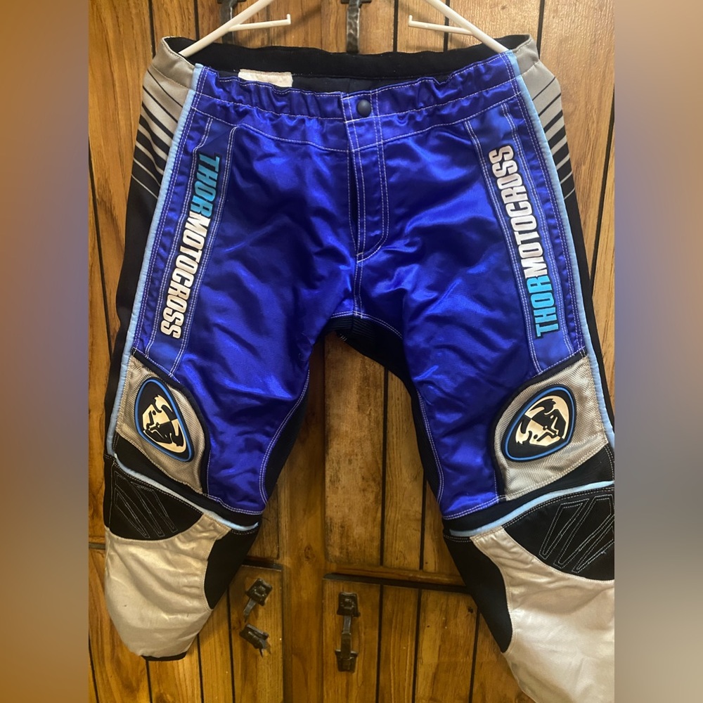Worn once youth motor cross racing gear by Thor racing